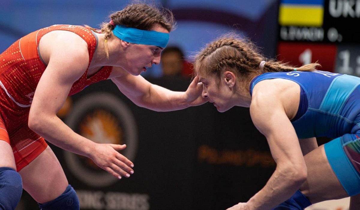 Украинские борчихи взяли 4 медали в Польше, Ливач и Лавренчук – серебряные призеры: видео Украинские борчихи взяли 4 медали в Польше, Ливач и Лавренчук – серебряные призеры: видео