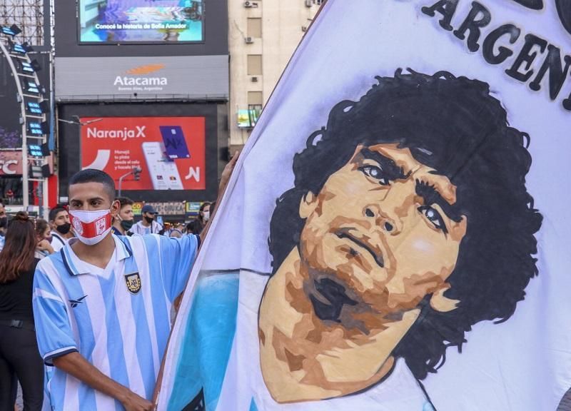 Перед матчем Аргентины устроили лазерное шоу в память о Марадоне