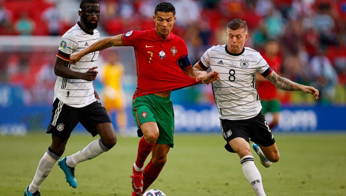 Роналду створив найкращий момент дня на Євро-2020 – відео Роналду створив найкращий момент дня на Євро-2020 – відео