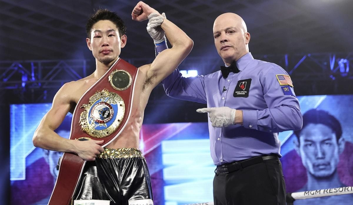 Накатани прибыл в США на бой с Ломаченко Накатани прибыл в США на бой с Ломаченко