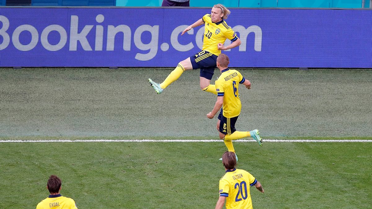 Швеция - Польша: видео гола Эмиля Форсберга Швеция - Польша: видео гола Эмиля Форсберга