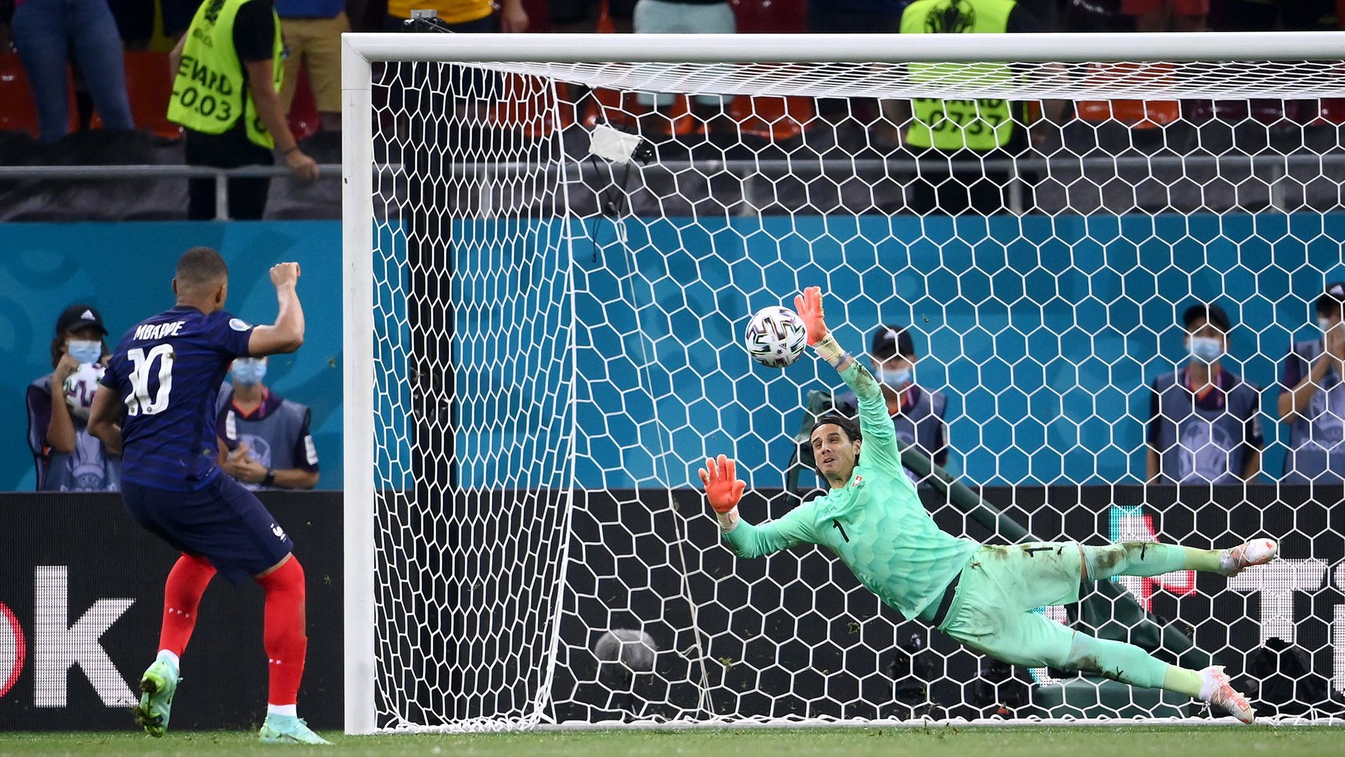 Мбаппе не реалізував післяматчевий пенальті Мбаппе не реалізував післяматчевий пенальті