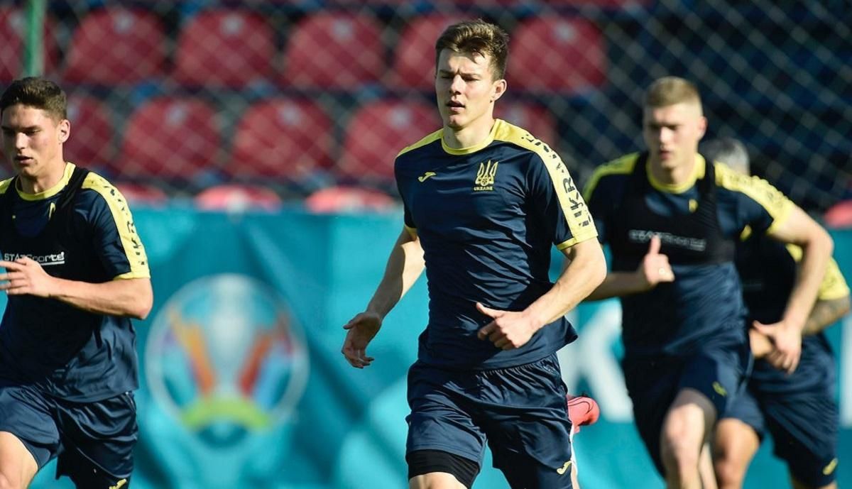 Защитник сборной Украины терял сознание накануне Евро-2020 Защитник сборной Украины терял сознание накануне Евро-2020