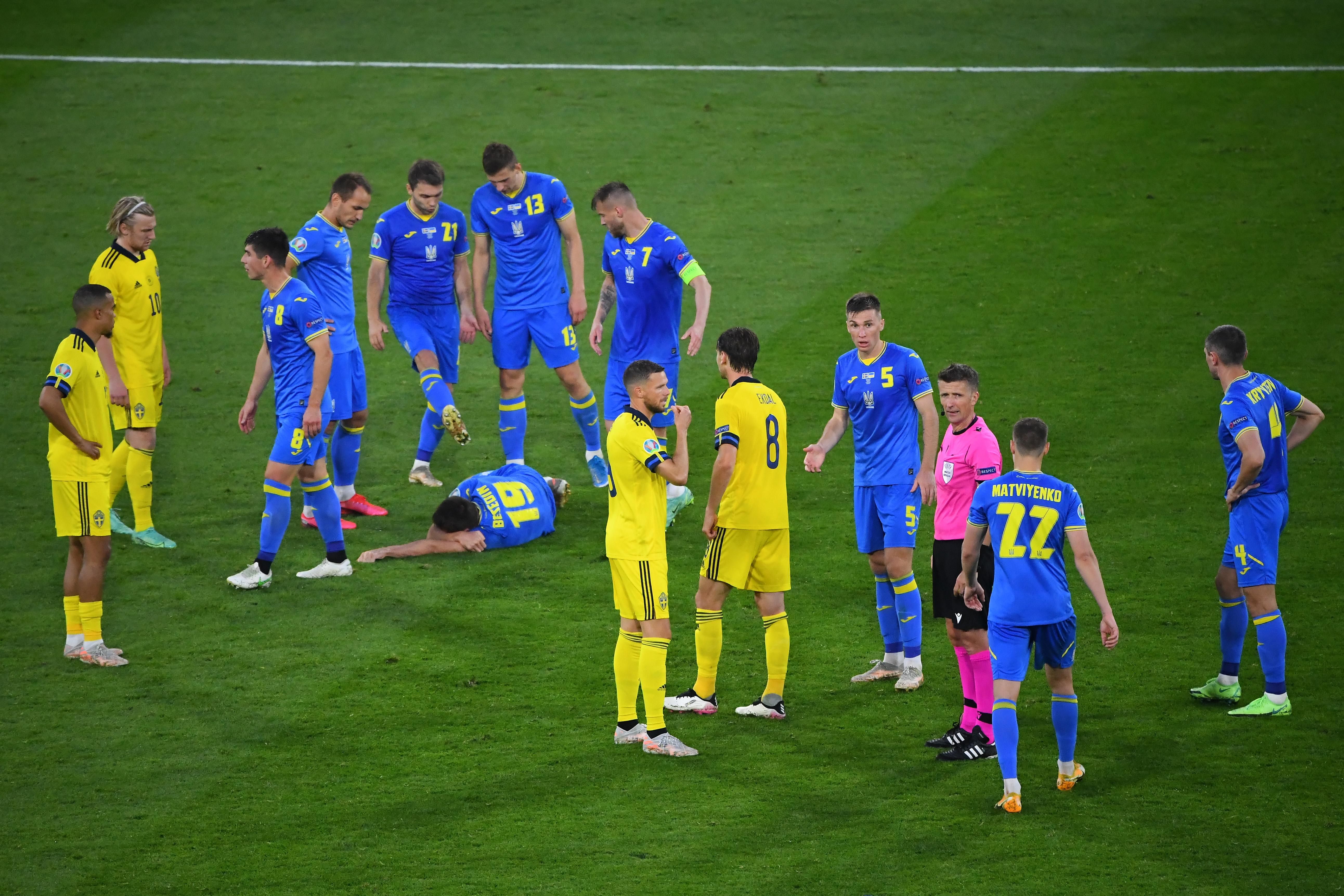 Швеція - Україна, Євро 2020: Бесєдін отримав страшну травму, відео