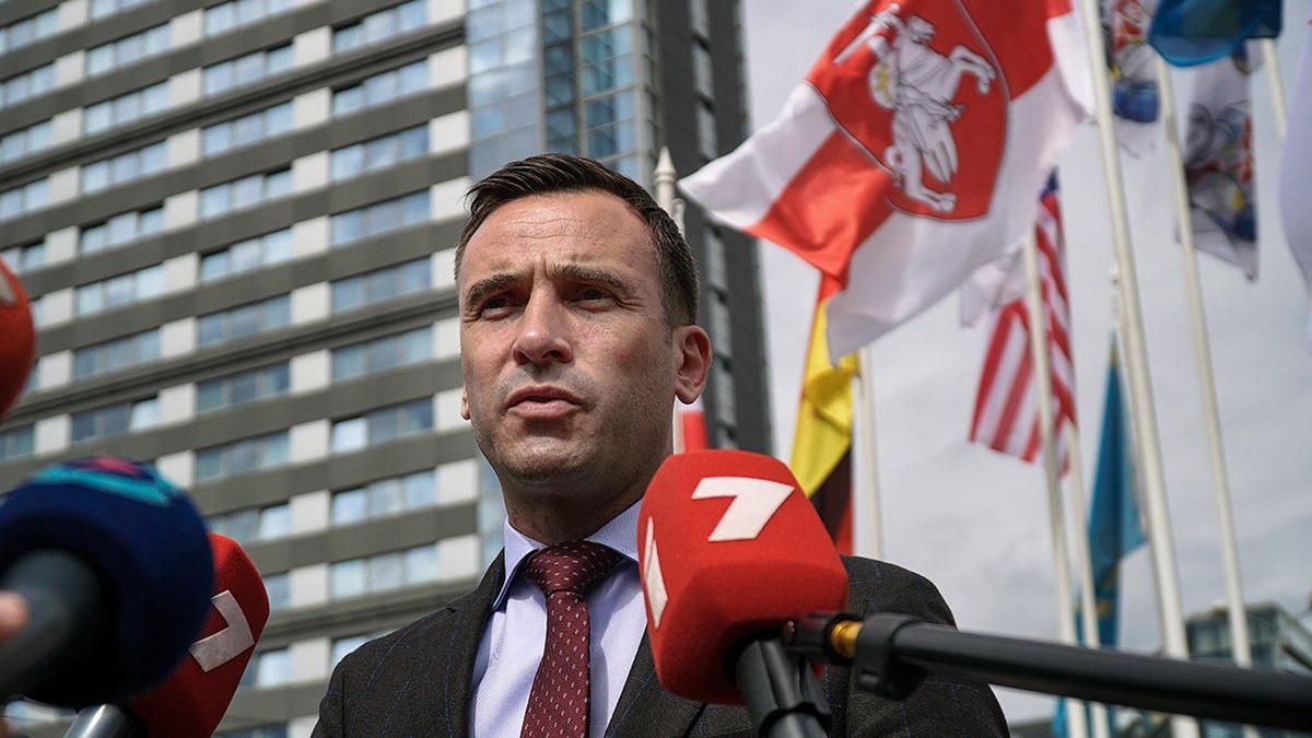 Россия запретила въезд мэру Риги, снявшему российский флаг во время чемпионата мира по хоккею