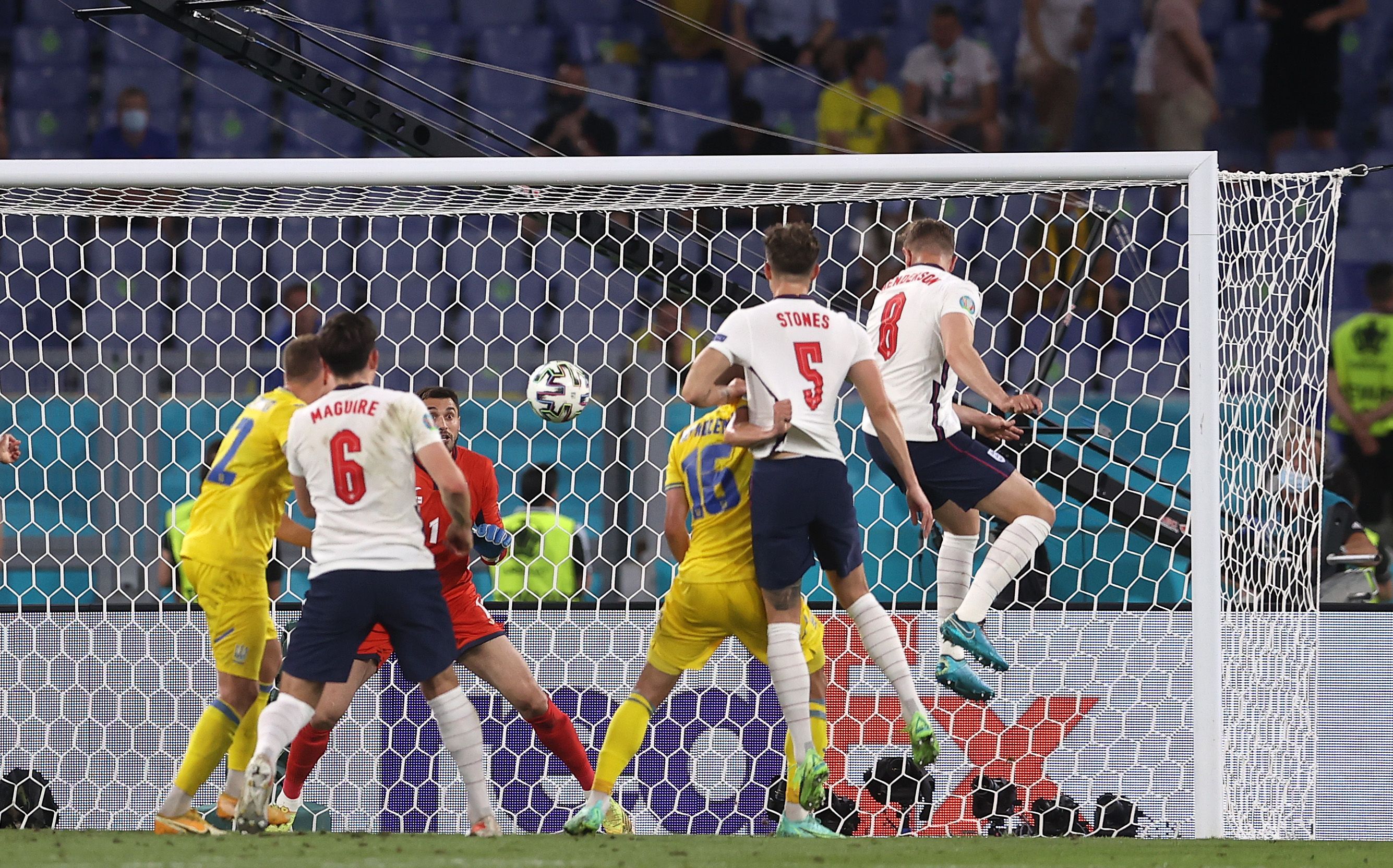 Разгром в Риме: Англия забивает четвертый гол в матче с Украиной
