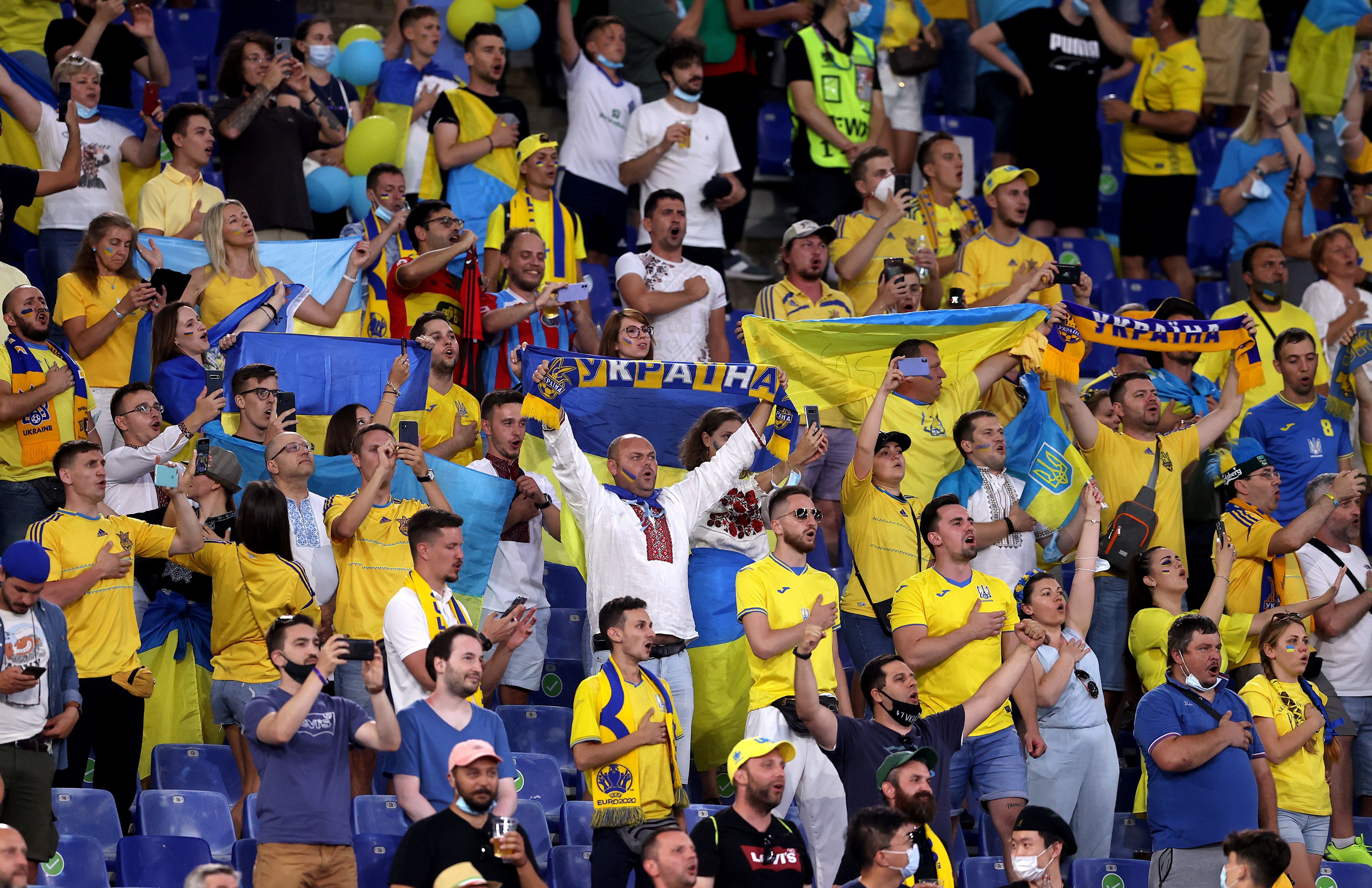 Уболівальники подякували збірній України за виступ на Євро-2020