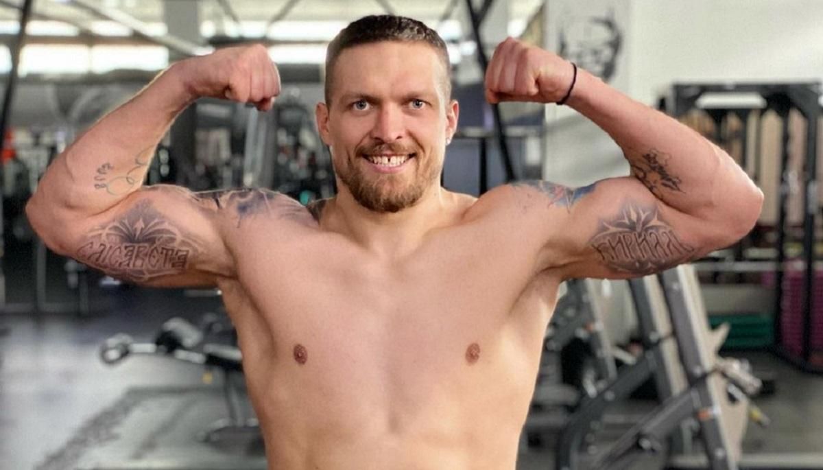 Усик показав форму перед боєм з Джошуа – фото Усик показав форму перед боєм з Джошуа – фото