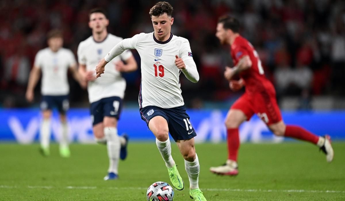 Мейсон Маунт сделал подарок фанатке Мейсон Маунт сделал подарок фанатке