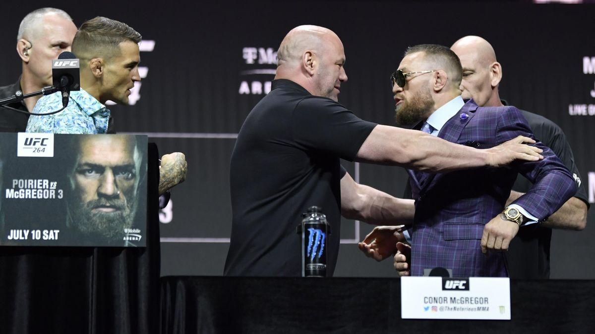 МакГрегор вдарив Пор'є на дуелі поглядів – відео МакГрегор вдарив Пор'є на дуелі поглядів – відео