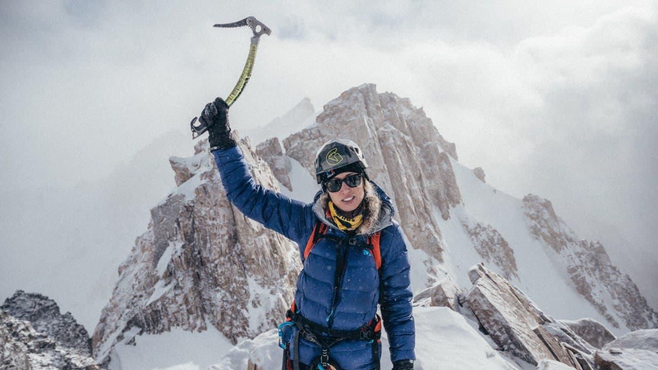 Накануне 30-летия Независимости первая украинка на Эвересте поднимается на гору-убийцу Накануне 30-летия Независимости первая украинка на Эвересте поднимается на гору-убийцу