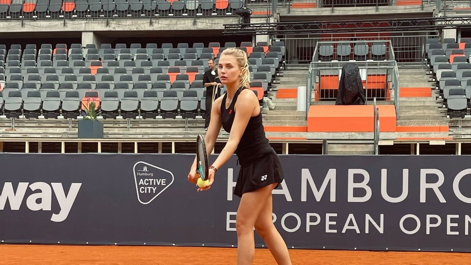 Ястремська вийшла у півфінал турніру після повернення Ястремська вийшла у півфінал турніру після повернення