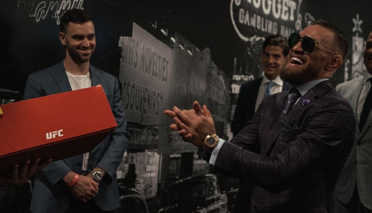 МакГрегор погрожував зламати ніс журналісту перед боєм з Пор'є МакГрегор погрожував зламати ніс журналісту перед боєм з Пор'є