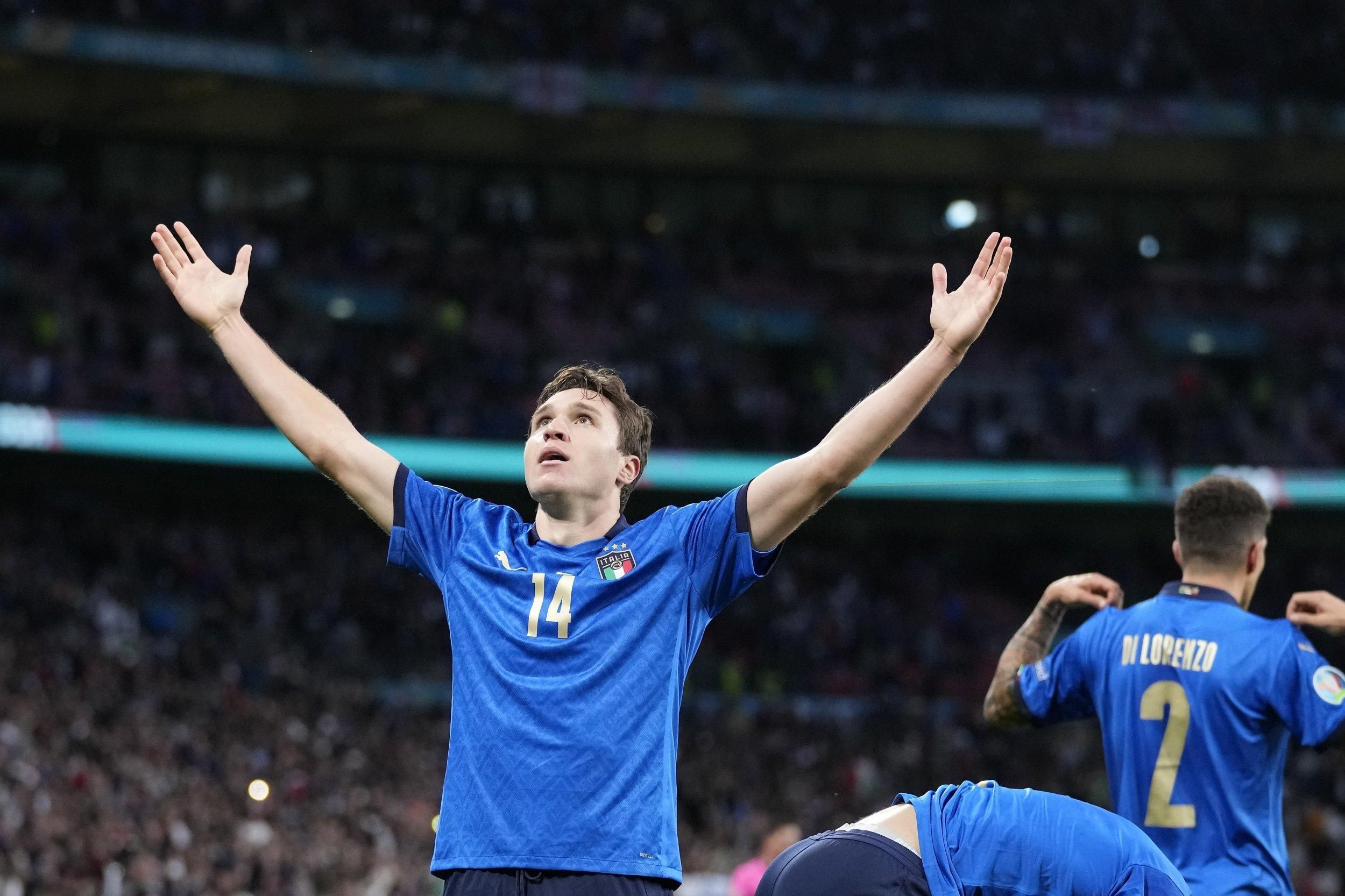 Лидер Италии разделил эмоции после победы на Евро-2020 с мамой – видео