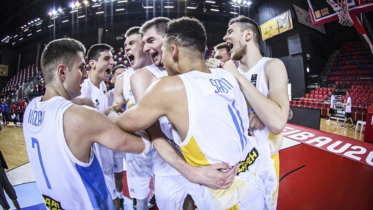 Україна та Росія зіграють між собою на двох баскетбольних турнірах поспіль