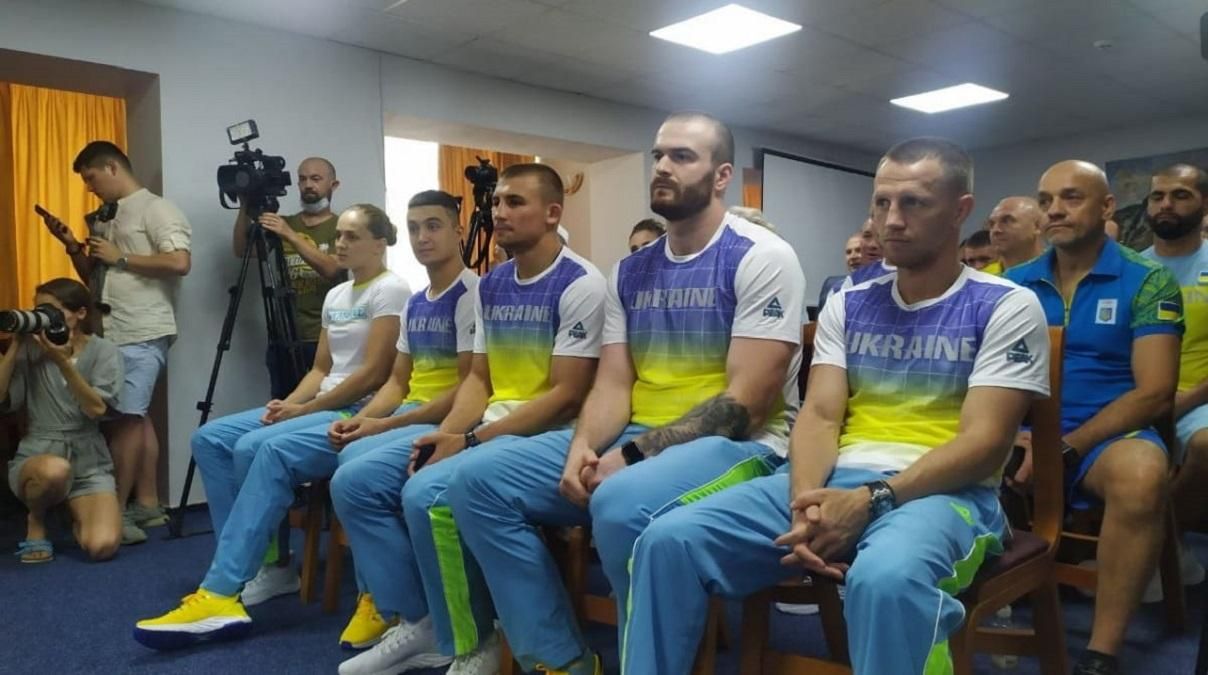 Перша група українських олімпійців вирушила в Токіо - фото
