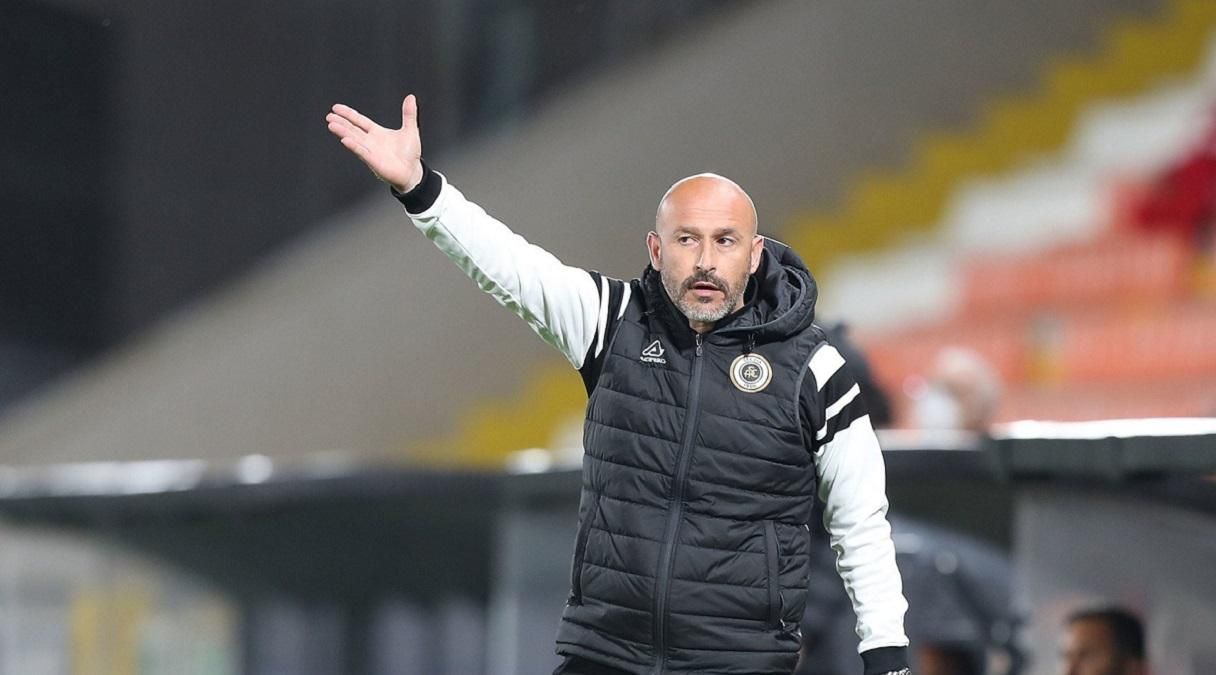 Фанати Спеції ледь не зірвали тренування Фіорентини – що трапилось Фанати Спеції ледь не зірвали тренування Фіорентини – що трапилось