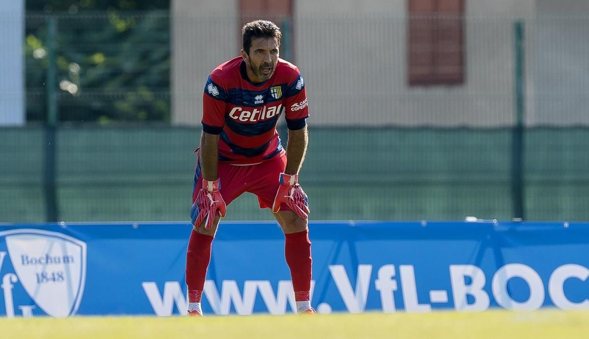 Легендарний Буффон зіграв за Парму вперше за 7339 днів Легендарний Буффон зіграв за Парму вперше за 7339 днів