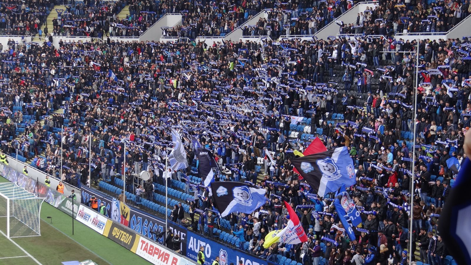 "Вон из клуба": ультрас Черноморца не пришли на матч с Десной, но вывесили баннер – фото "Вон из клуба": ультрас Черноморца не пришли на матч с Десной, но вывесили баннер – фото