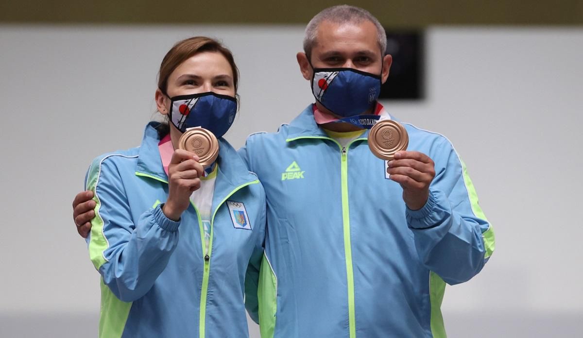 Нагородження Костевич та Омельчука на Олімпіаді-2020 – фото