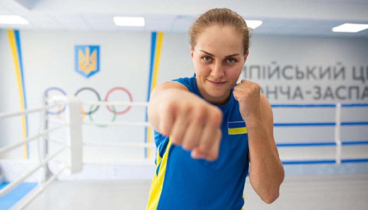 Стик головою та удари по спині і потилиці, – Лисенко про бій у Токіо Стик головою та удари по спині і потилиці, – Лисенко про бій у Токіо