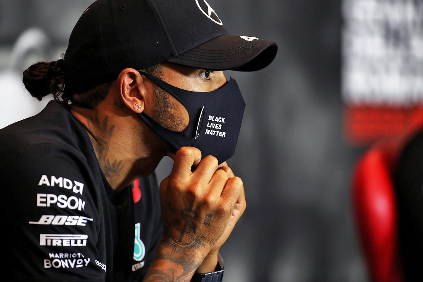 Льюис Хэмилтон выиграл квалификацию Гран-при Венгрии Льюис Хэмилтон выиграл квалификацию Гран-при Венгрии