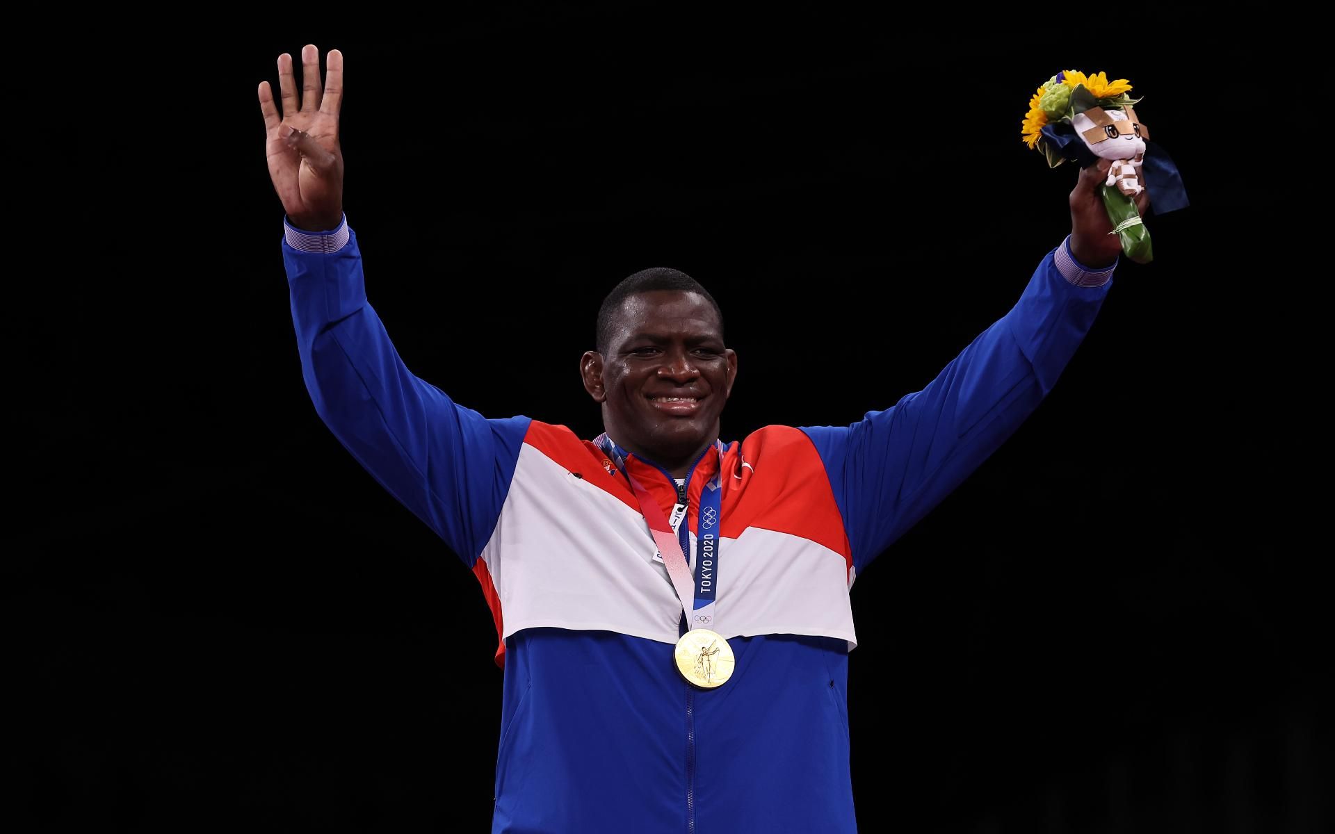 Кубинец Лопес выиграл четвертую Олимпиаду подряд: кому еще это удавалось Кубинец Лопес выиграл четвертую Олимпиаду подряд: кому еще это удавалось