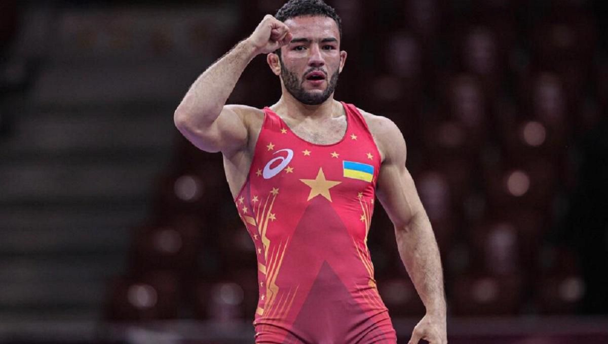 Борец Насибов будет бороться за золото Олимпиады-2020