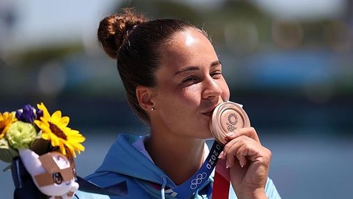 Мозолі та здерта шкіра: Лузан показала "ціну" бронзової медалі на Олімпіаді – фото 18+