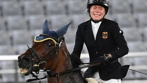 Атлетка рыдала, а конь злорадствовал: скандал вокруг выступления Шлеу на Олимпиаде