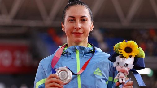 Стримана, але щаслива: як Старікову нагороджували олімпійським сріблом – фото