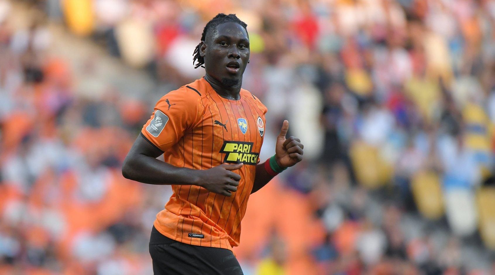 Шахтер - Генк: видео гола Траоре 10.08.2021 Шахтер - Генк: видео гола Траоре 10.08.2021