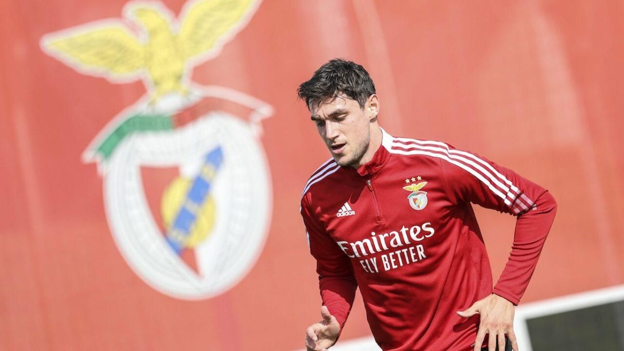 Роман Яремчук дебютував за Бенфіку в матчі Ліги чемпіонів проти Спартака Роман Яремчук дебютував за Бенфіку в матчі Ліги чемпіонів проти Спартака