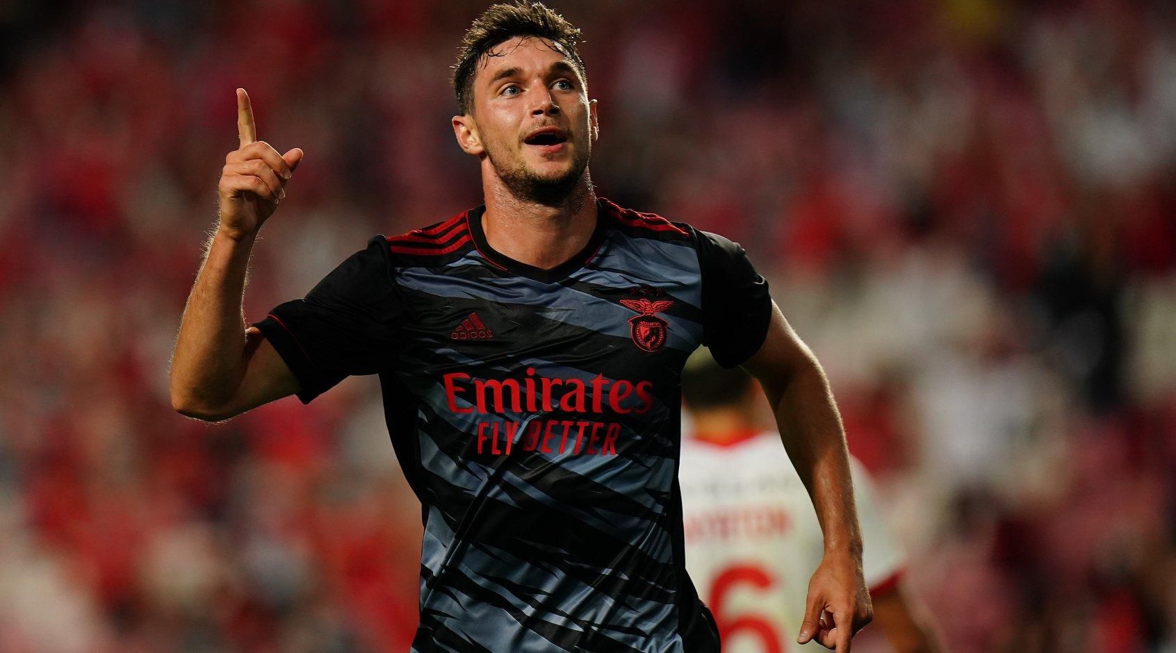 Яремчук забил гол и сделал ассист в дебютном матче Португалии Яремчук забил гол и сделал ассист в дебютном матче Португалии