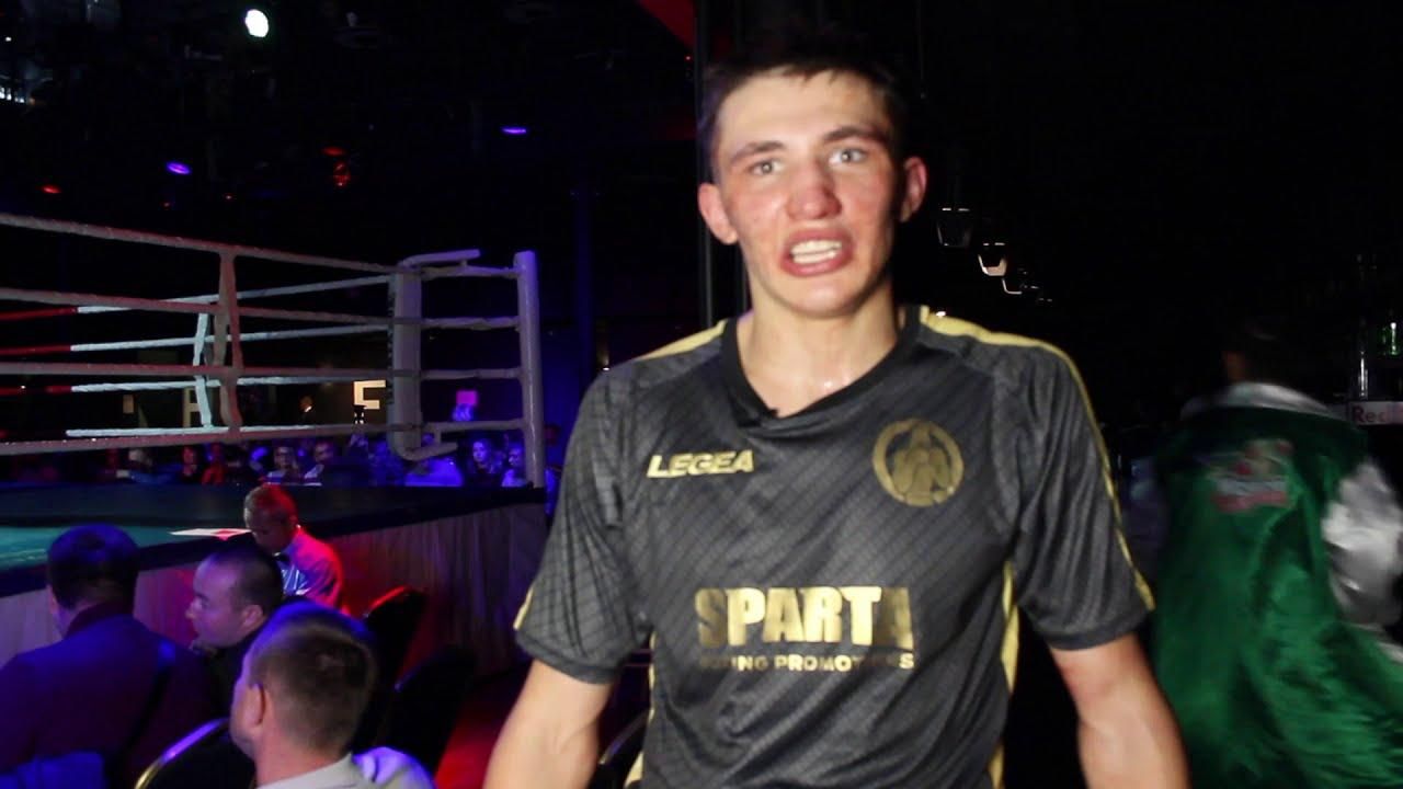 Егор Великовский эффектно нокаутировал соперника в первом раунде Егор Великовский эффектно нокаутировал соперника в первом раунде