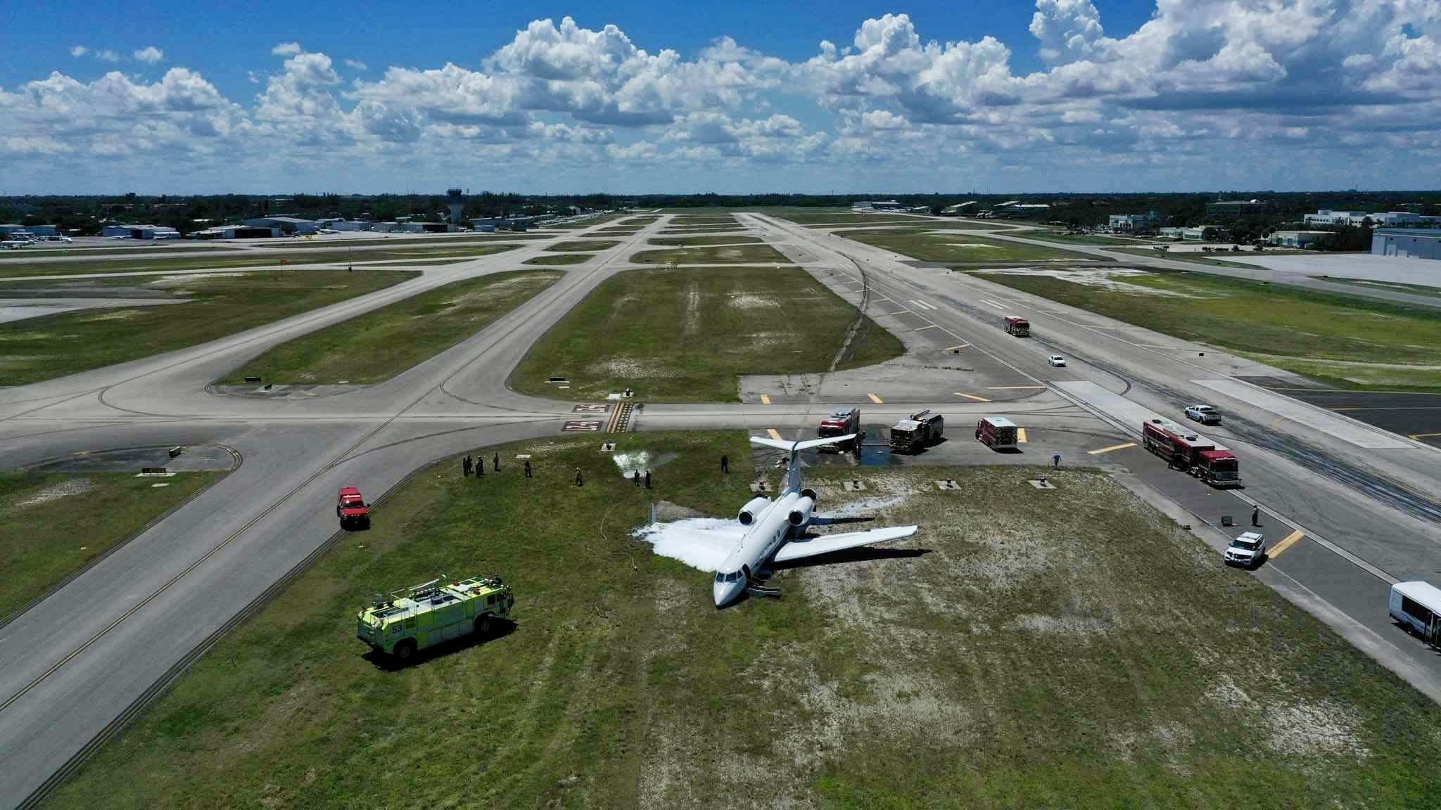 Боксер Джервонта Дэвис едва не погиб в авиакатастрофе – у самолета оторвалось шасси: фото Боксер Джервонта Дэвис едва не погиб в авиакатастрофе – у самолета оторвалось шасси: фото