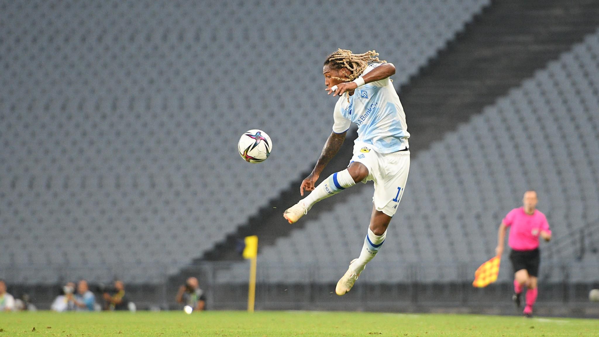 Динамо провело официальную фотосессию для Лиги чемпионов без двух легионеров Динамо провело официальную фотосессию для Лиги чемпионов без двух легионеров