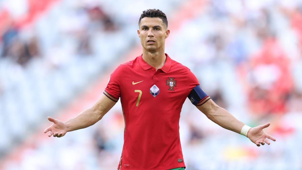 Роналду не забил пенальти за Португалию впервые с 2018 года: видео