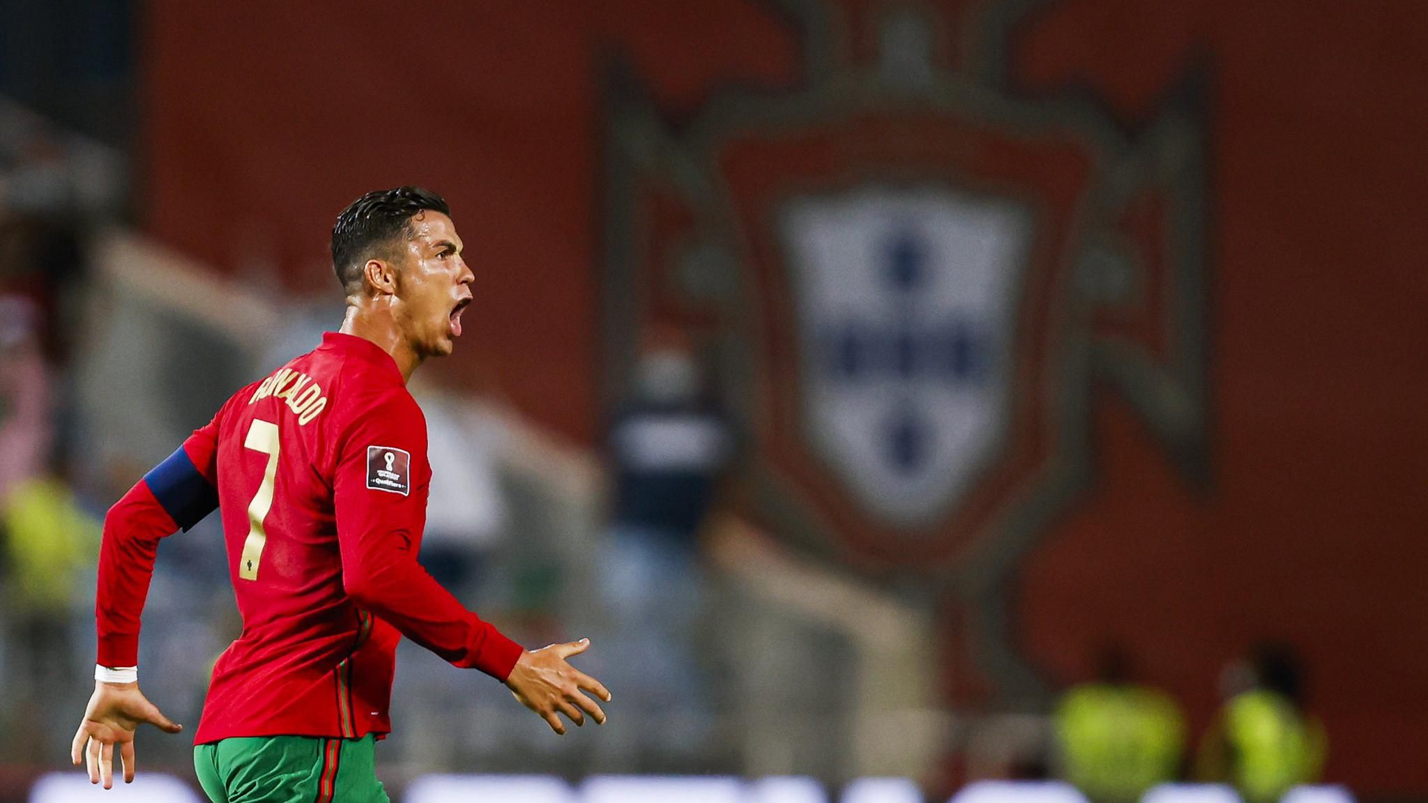 Роналду получил наказание за празднование рекордного гола и не сыграет против Азербайджана