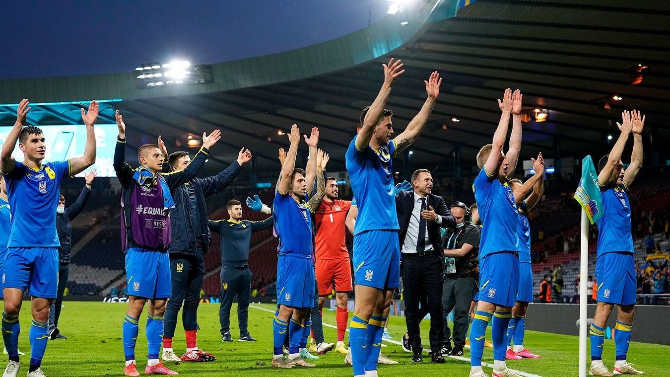 Сборная Украины объявила состав на матч с Францией: есть неожиданности Сборная Украины объявила состав на матч с Францией: есть неожиданности