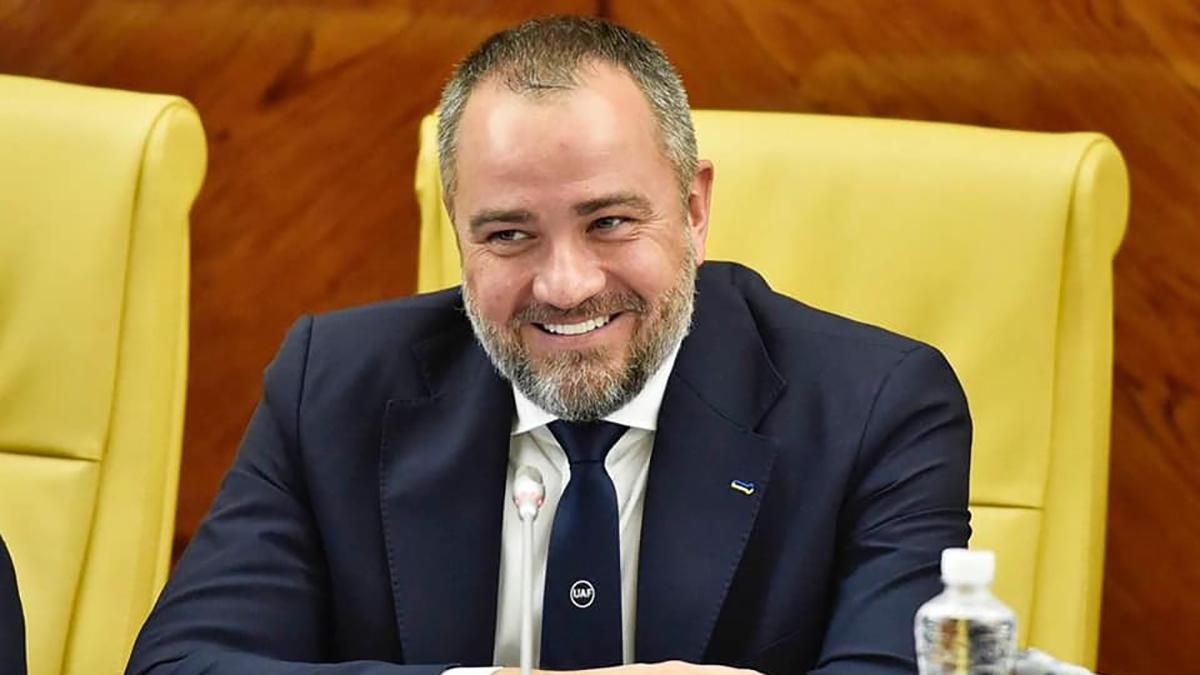 Павелко в отставку: фанаты требуют увольнения президента УАФ после скандала с Шевченко