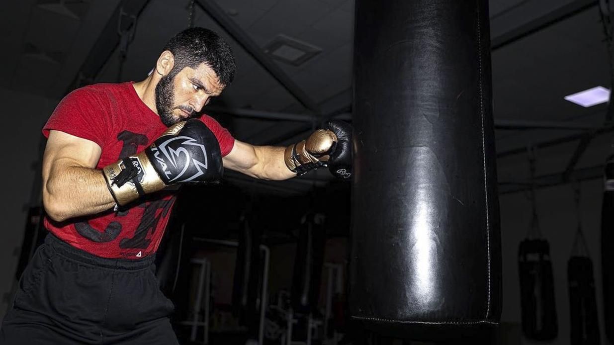 Джошуа повинен виграти в Усика, – росіянин Бетербієв - бокс новини - Спорт 24 Джошуа повинен виграти в Усика, – росіянин Бетербієв - бокс новини - Спорт 24