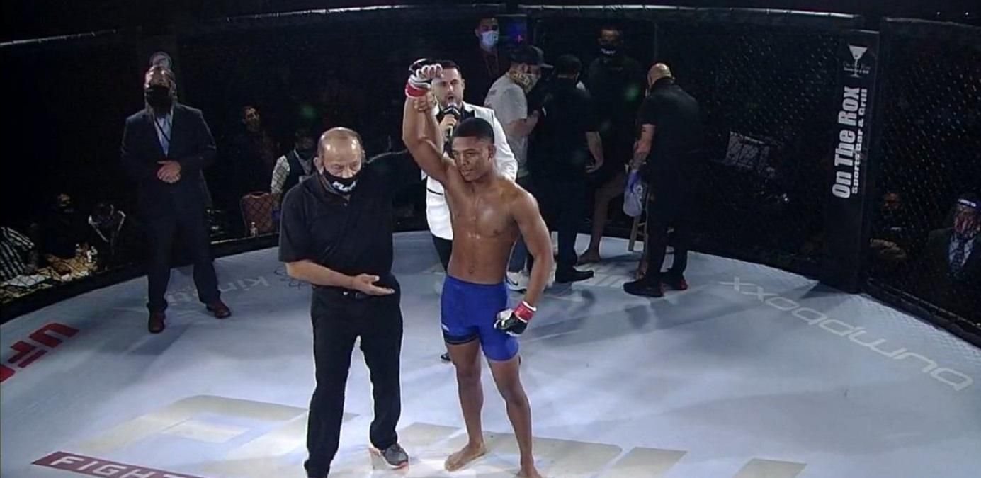 Боєць MMA встав після нокдауну і безжально нокаутував суперника: відео - Новини спорту - Спорт 24