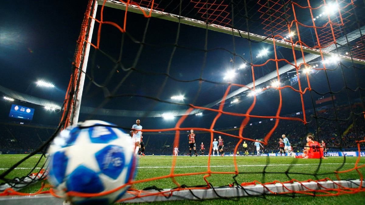 УЄФА дозволила уболівальникам команд-гостей відвідувати матчі