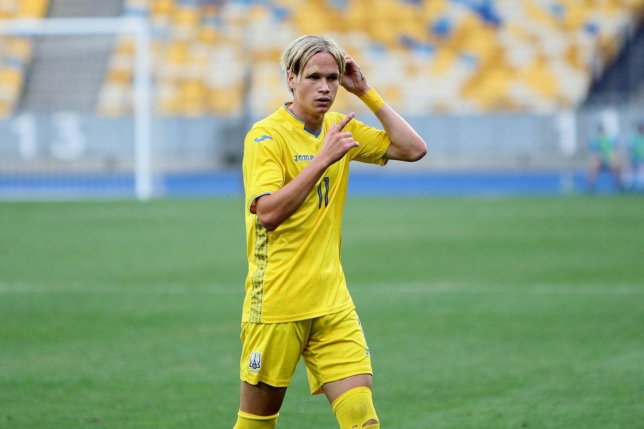 В дев'ятку зі штрафного: як Мудрик подарував перемогу збірній України – відео - Спорт 24 В дев'ятку зі штрафного: як Мудрик подарував перемогу збірній України – відео - Спорт 24