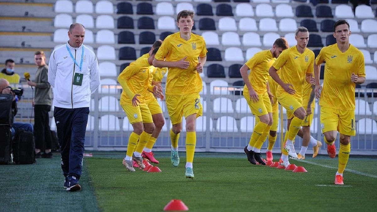 Во время матча Украины выключился один прожектор: игра отбора была приостановлена Во время матча Украины выключился один прожектор: игра отбора была приостановлена