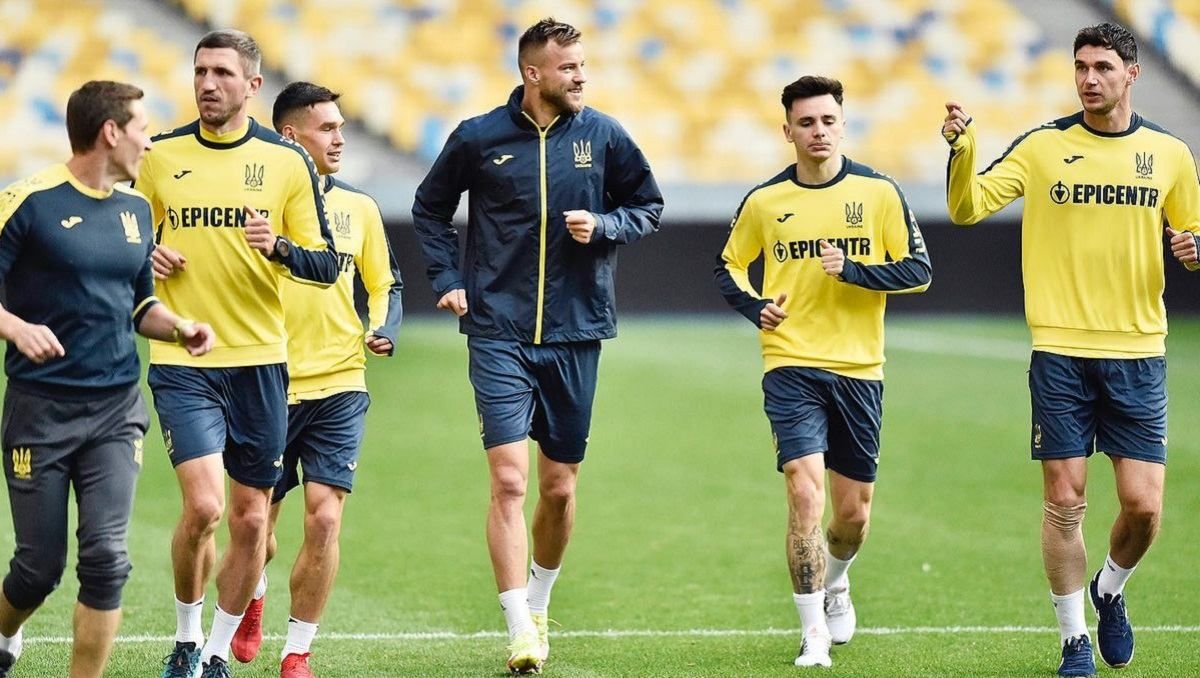 Без Малиновского и игроков Шахтера: заявка сборной Украины на матч против Чехии Без Малиновского и игроков Шахтера: заявка сборной Украины на матч против Чехии