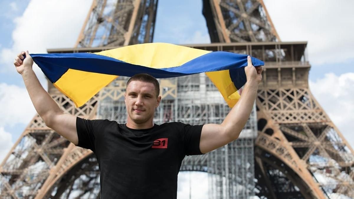 Украинский боксер Сиренко нокаутировал россиянина Устинова в первом раунде: видео Украинский боксер Сиренко нокаутировал россиянина Устинова в первом раунде: видео