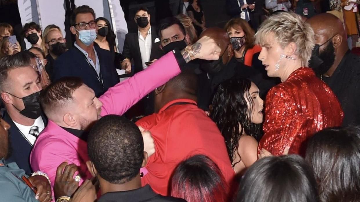 Конор МакГрегор побив хлопця Меган Фокс: що про це відомо Конор МакГрегор побив хлопця Меган Фокс: що про це відомо