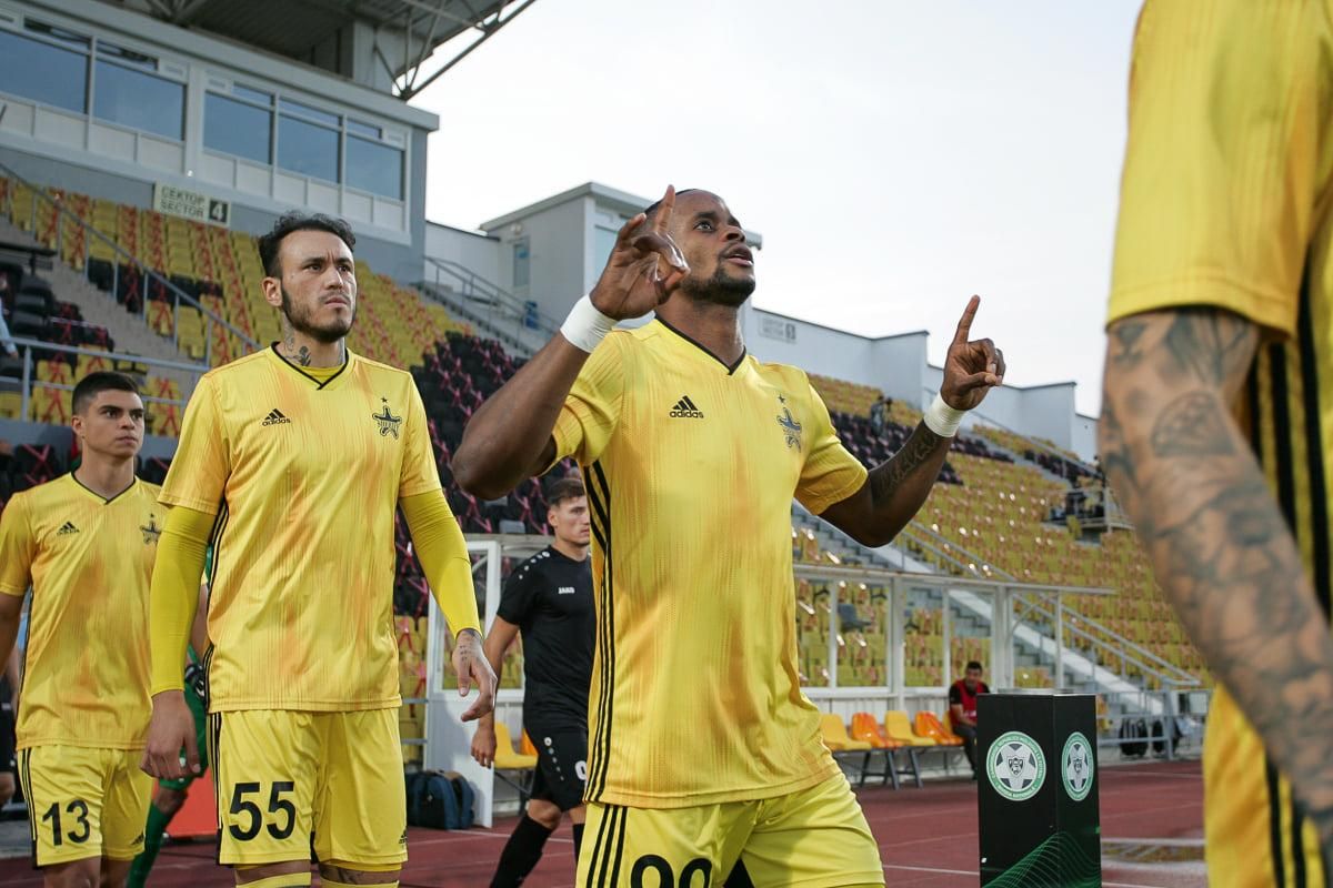 Шахтар пропустив другий гол від Шерифа: відео - Спорт 24 Шахтар пропустив другий гол від Шерифа: відео - Спорт 24